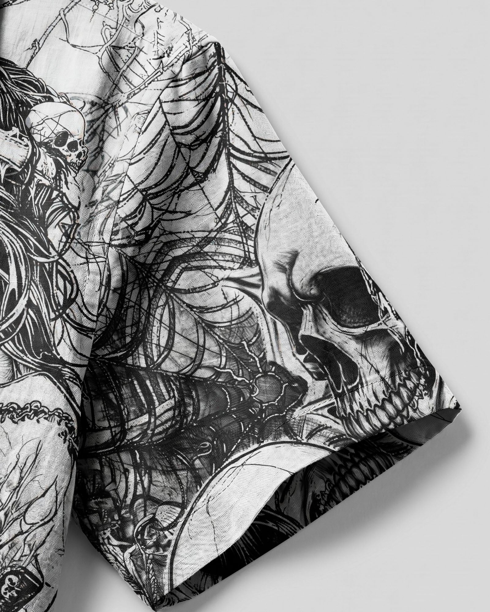 HORROR SKULLS AND SPECTRAL WOMAN CAMP SHIRT - TLHG2906262